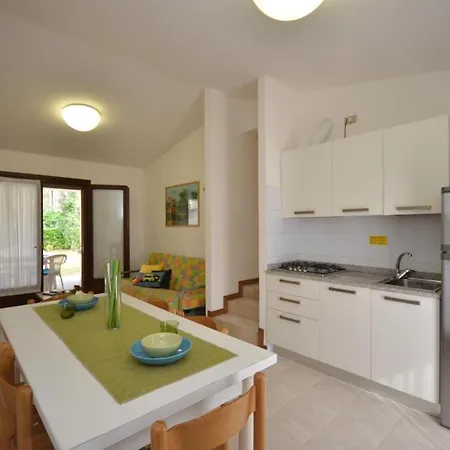 Lovely Flat In A With Pool 公寓 比比翁