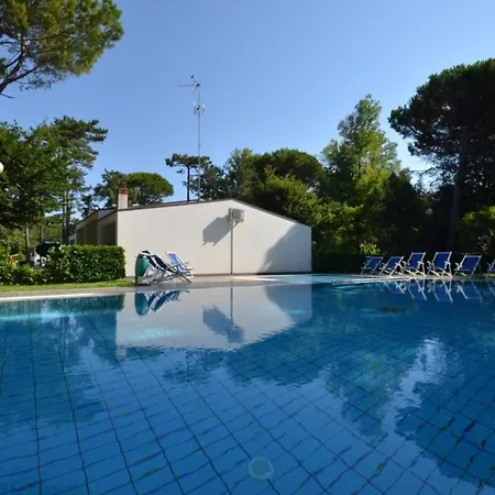 公寓 Lovely Flat In A With Pool *