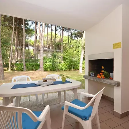 公寓 Lovely Flat In A With Pool